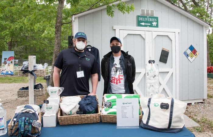 ARFs-Jake-Kommer-and-Volunteer-Alex-McCue