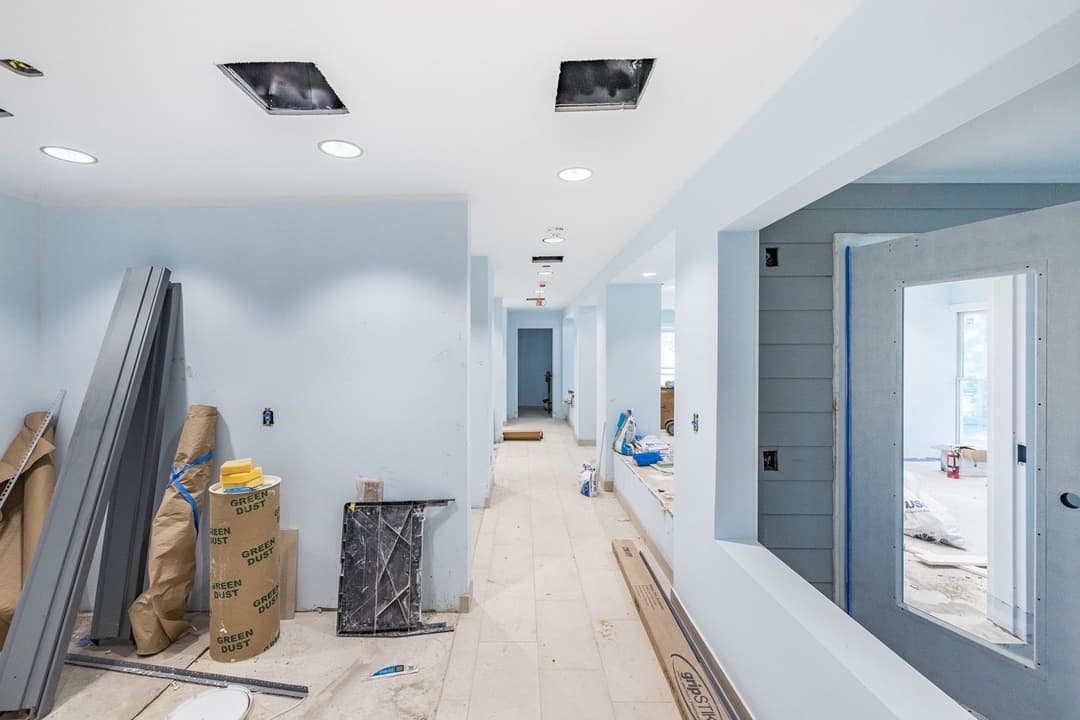 8.13.2022 Hallway to Catteries, photo Lena Yaremenko