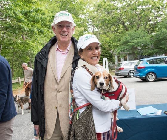 Alan-MacDonald-and-Christina-MacDonald-ARF-board-with Nutmeg