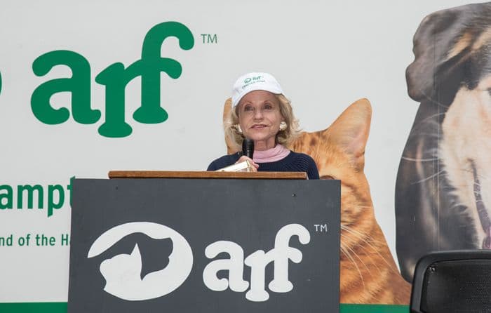 Katharine-Rayner-addressing-crowd