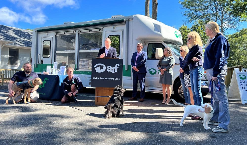 ARF Executive Director and CEO Scott Howe at podium.